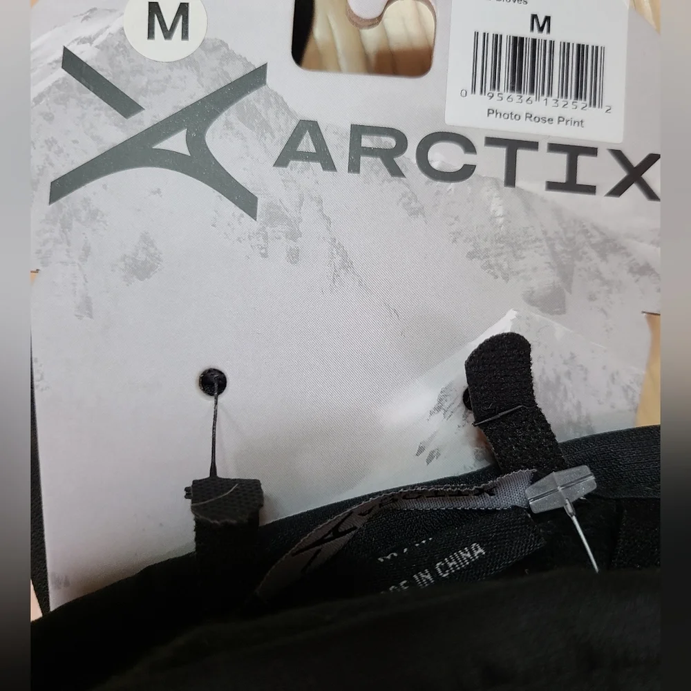 Arctix Blitz Size Medium Black 3M Thinsulate Winter Snow Ski Puffer Gloves NWT